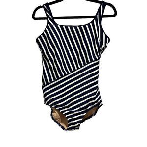 Lands' End One Piece Chlorine Resistant Scoop Neck Soft Cup Tugless 10 Striped